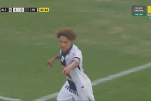 迈阿密中场再遭断球！保罗-格雷罗推射破门双响！