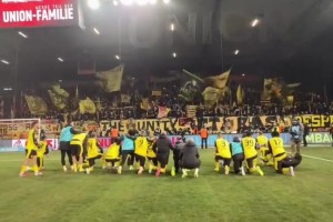 联赛三连胜！多特蒙德赛后球迷互动环节！