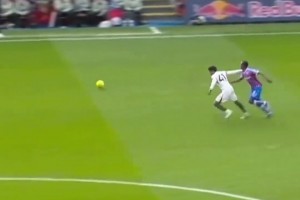 这身体素质真的太炸裂了！埃斯特旺：油门一踩，谁人能挡？