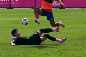 克雷桑归队！热身赛泰山负于韩国龙仁