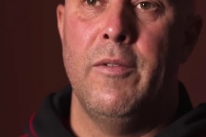 斯洛特：虽然我们退出了联赛冠军的争夺，但还有很多可争取的东西