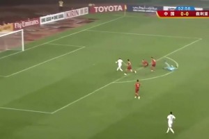 李铁愤怒解说❗当年世预赛国足对叙利亚，守门员顾超巨大低级失误