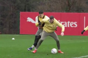 有颗中锋的心？AC米兰训练赛：魔笛助攻帕夫洛维奇破门！