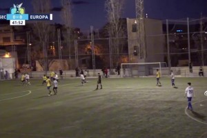 热得发烫！留洋小将吕孟洋近7场进4球，队友们为他欢呼庆祝！