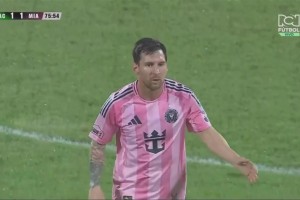 首发踢了76分钟！梅西第76分钟被换下场！
