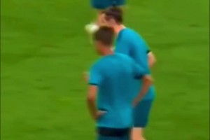 恐怖的阵容！名场面：C罗皇马生涯最后一次射门训练的一幕！