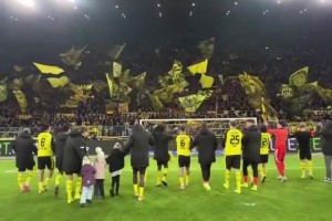 缩小与榜首差距！主场险胜海登海姆，多特赛后球迷互动环节！