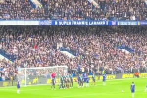 专治不开心！斯特林切尔西经典瞬间！你猜到了吗？