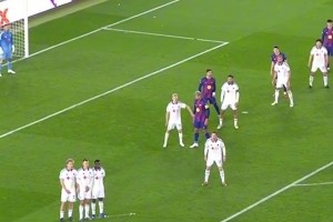 “兄弟，你什么任意球？”