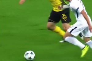 左脚爆射近角！慢镜头欣赏孙兴慜这粒一气呵成的进球！