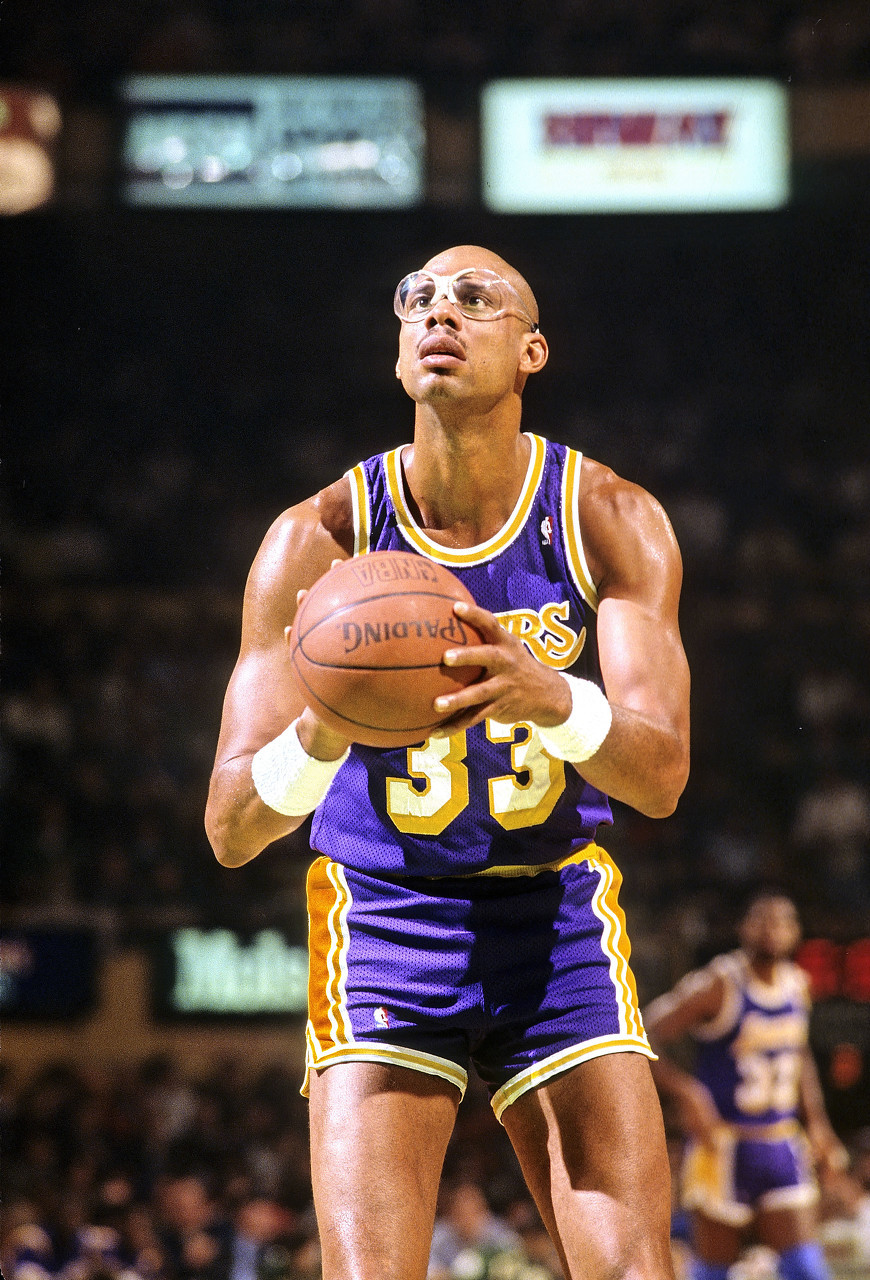 37年前的今天：贾巴尔加冕NBA历史“犯规王” 纪录延续至今