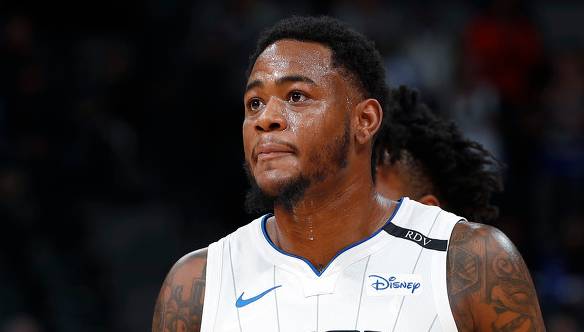 深圳外援贾雷尔-马丁5投0中一分未得