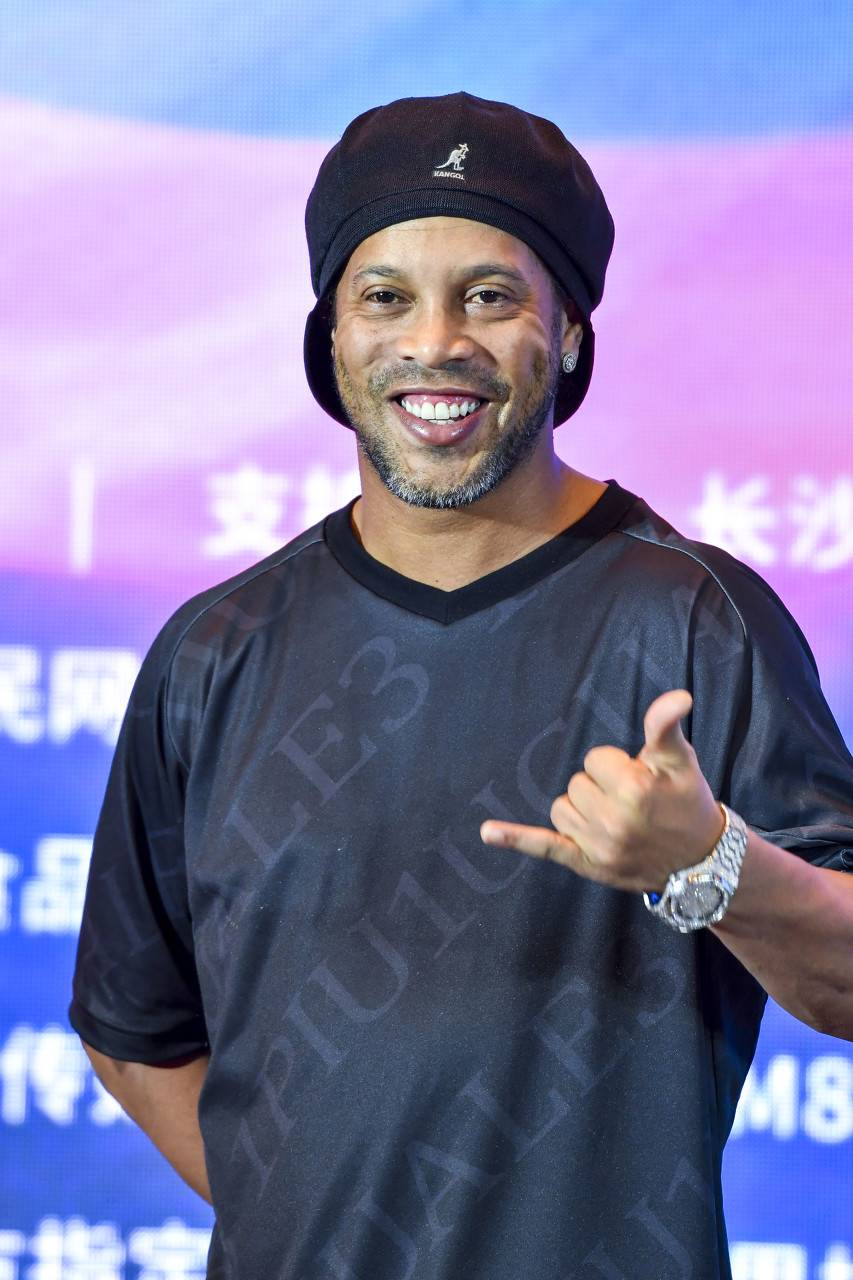 今日图集小罗的标志性笑容