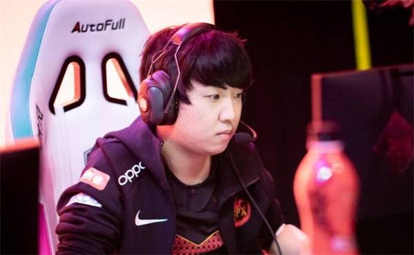 khan再度首发fpx稳健冲击九连胜es能否找回战意击败jdg