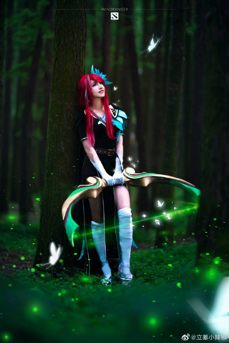 dota2主持立蓁微博晒照风行者至宝cospaly