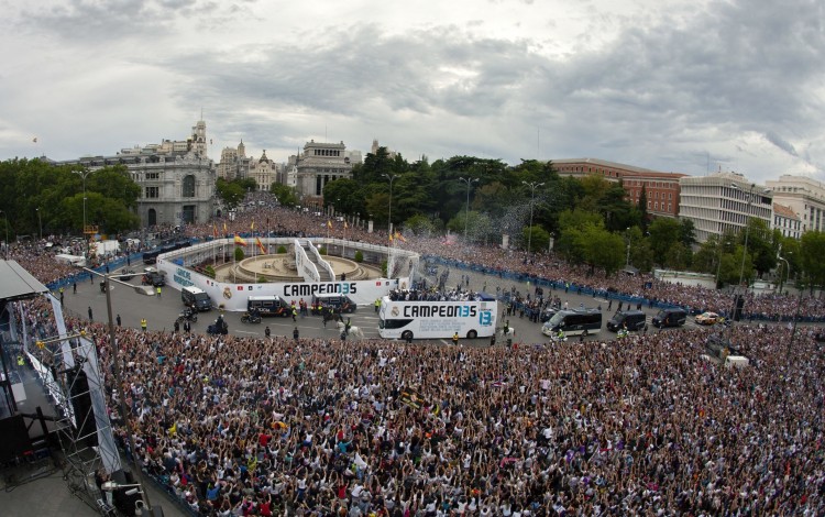 西媒：皇马方面正与马德里市长商讨夺冠庆典方案