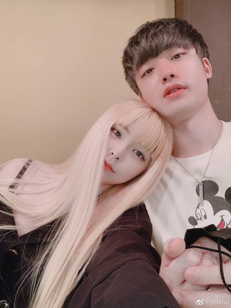 mystic妻子晒照大舅子婚后胖了不少