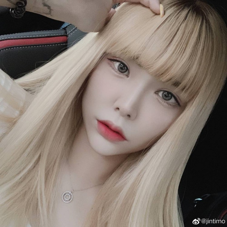 mystic妻子晒照大舅子婚后胖了不少