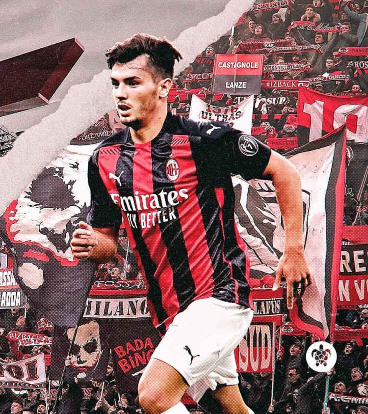 完成米兰首秀迪亚斯晒儿时造访圣西罗照从看台到球场