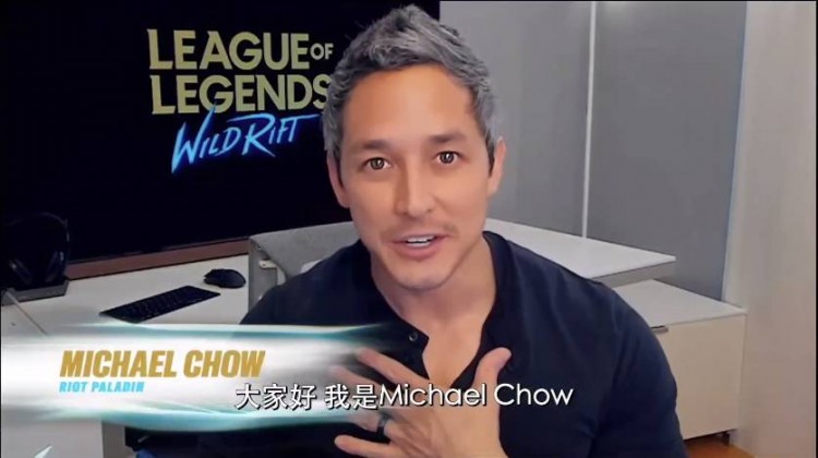 在消息中michael表示在10月27日英雄联盟手游将会开启公测,并且在韩国