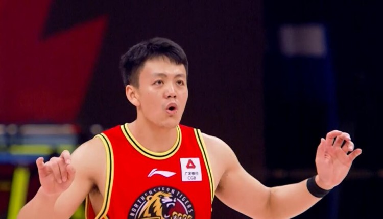 高效发挥!姜宇星11投9中砍下24分5板3助