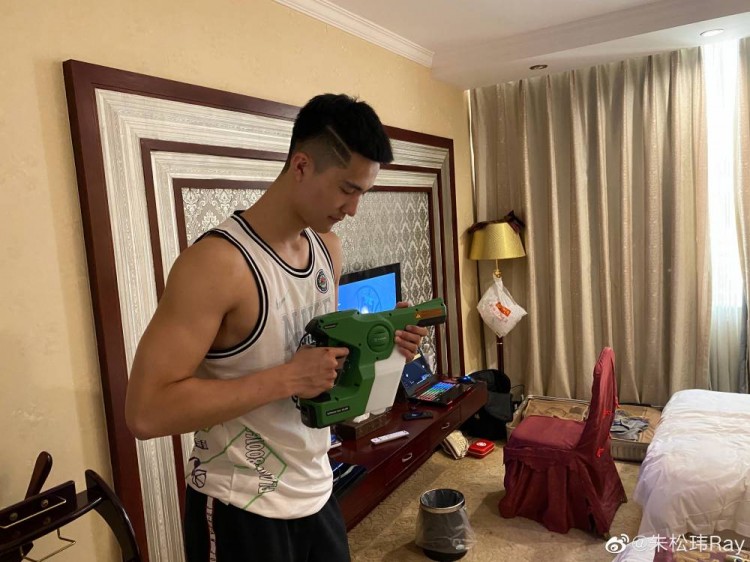 四川官方发微博祝朱松玮24岁生日快乐愿今后越帅越能打