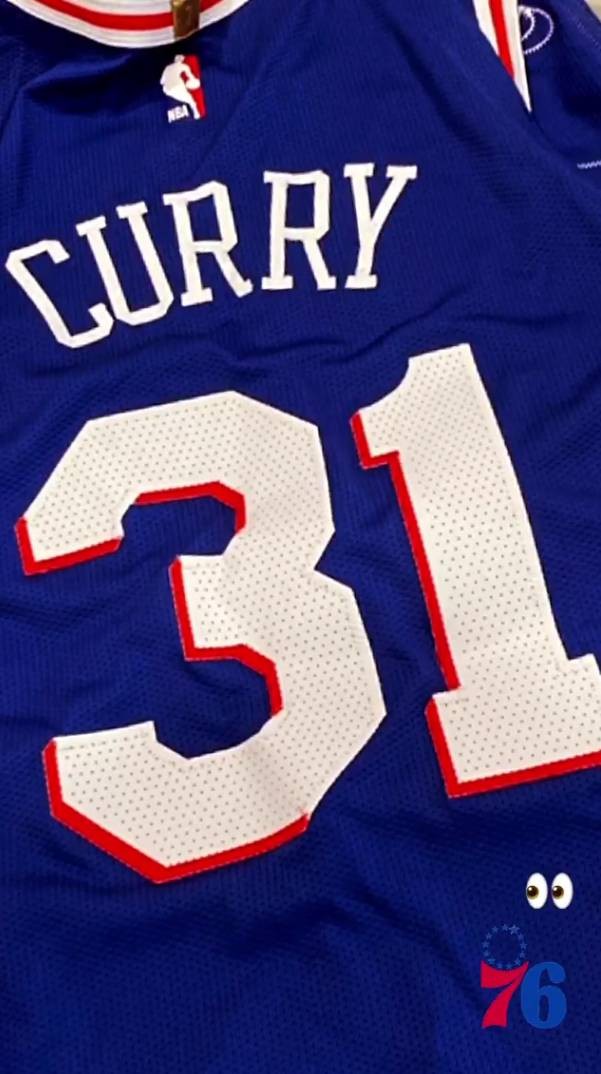 新的开始赛斯库里晒31号新球衣