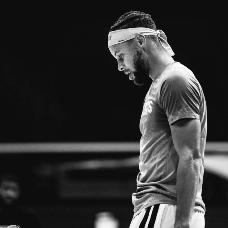 库里ins值得铭记的一个休赛期第12个赛季开整