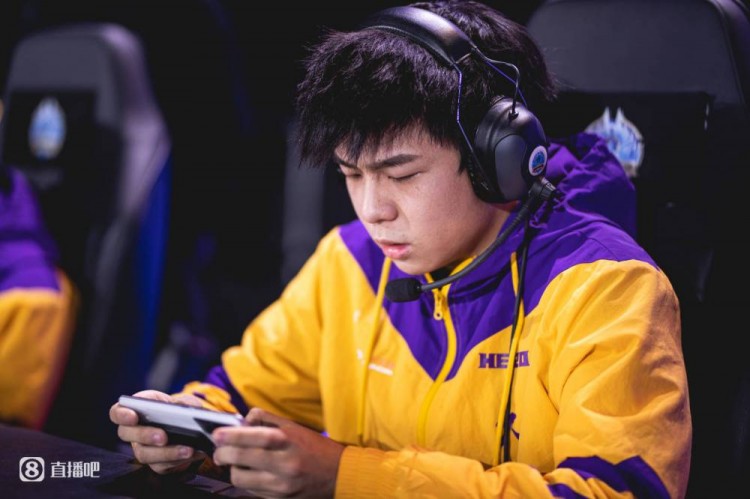 直播吧专访南京hero久竞无畏和久酷共同目标是多拿几个冠军
