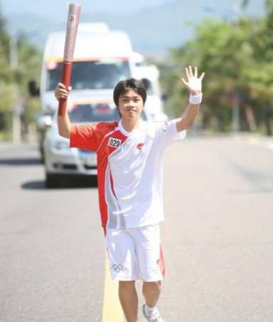 魔兽第一人李晓峰sky更博新年快乐万事如意