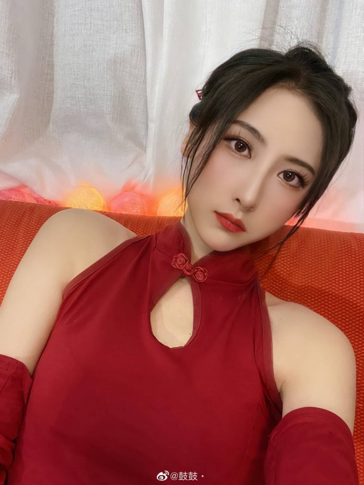 01解说鼓鼓晒照03双子声音好听长的好看游戏猛