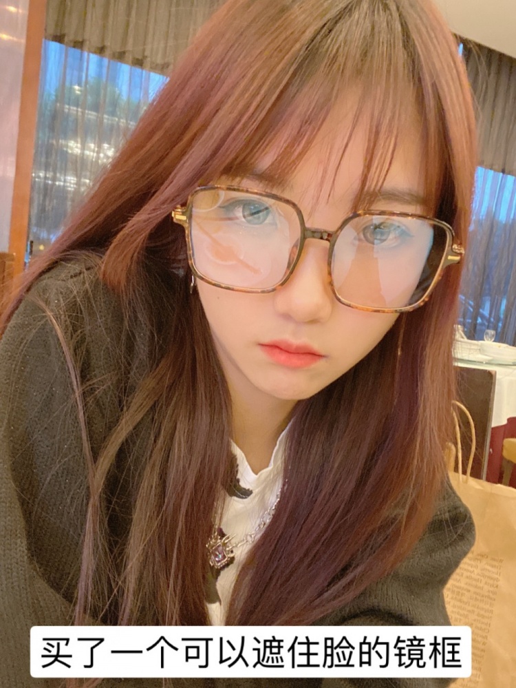 解锁辣妹妆容解说mage更博晒照近半年化妆技术突飞猛