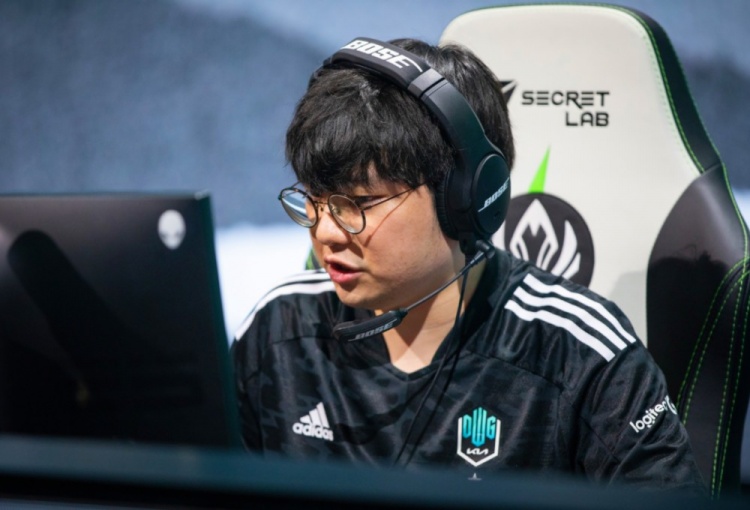 这就是原神的魅力队友皆王者dk队内仅辅助选手beryl还在钻二