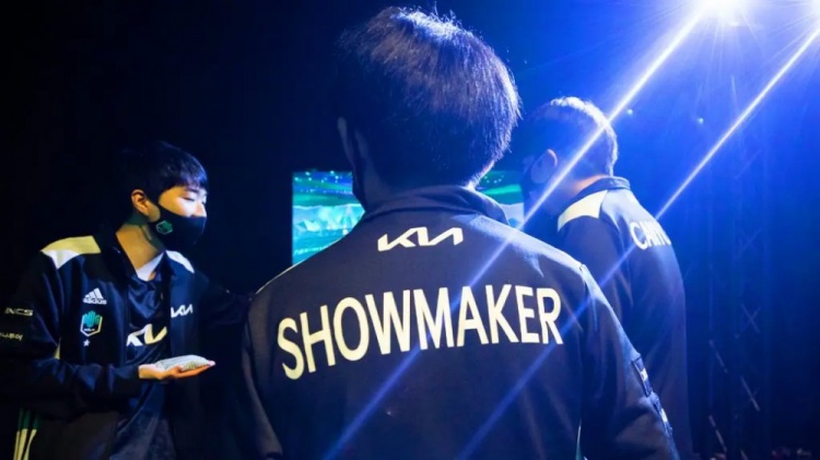 showmaker背影图片