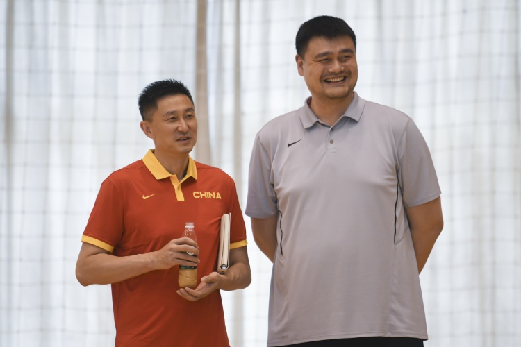 姚明连任中国篮球协会主席！杜锋：中国篮球明天更美好
