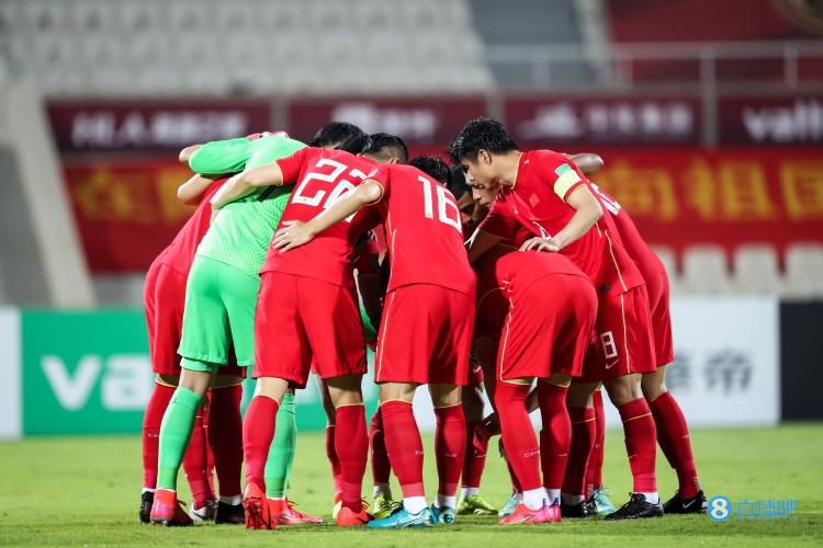 早报：国足5-0大胜马尔代夫锁定小组第二 揭幕战意大利3-0土耳其