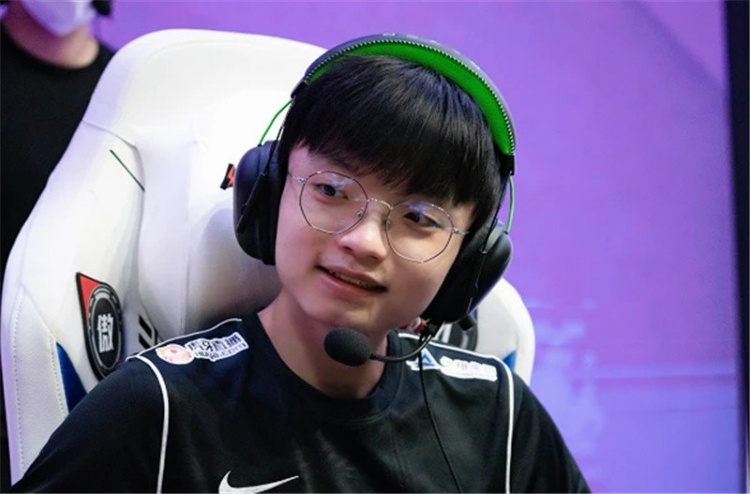 里程碑iboy达成lpl联赛200胜成就