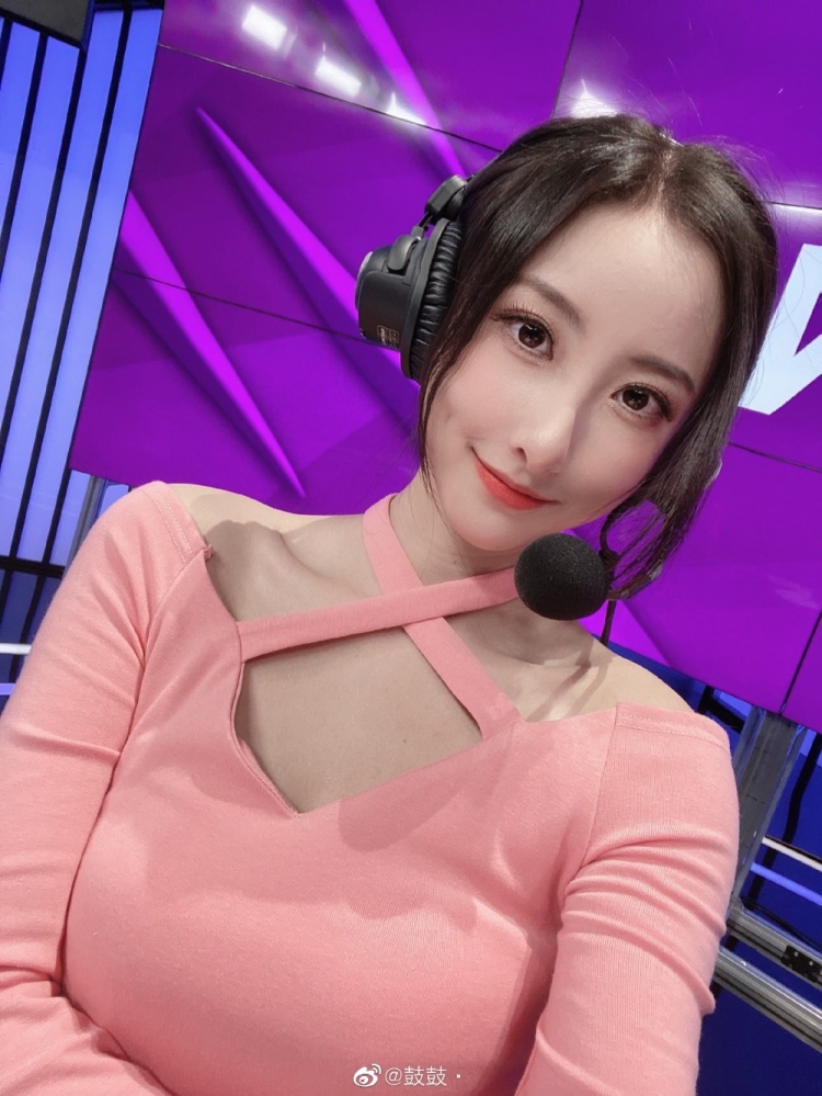 解说鼓鼓晒照今天是水蜜鼓嘿嘿