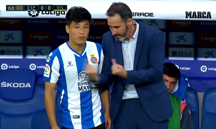 西班牙人vs比利亚雷亚尔第67分钟 武磊替补登场换下迪马塔 直播吧zhibo8 Cc