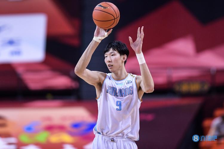 新疆男籃與周琦矛盾始末 對標NBA的“標準版合同”究竟標不標準？