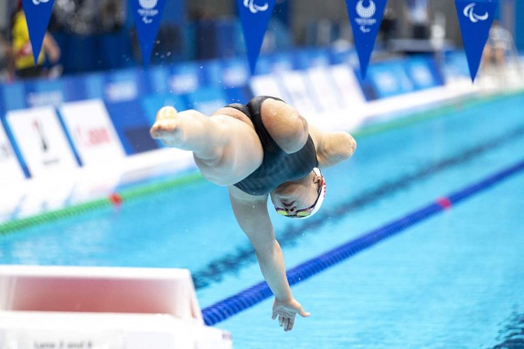 第51金🥇！女子50米蝶泳S6决赛 蒋裕燕摘金！刘道敏第七-直播吧zhibo8.cc