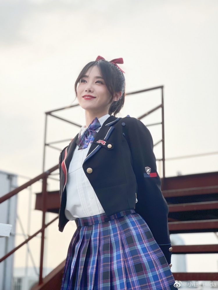 小钰是我们lpl的联名jk捏可可爱爱的