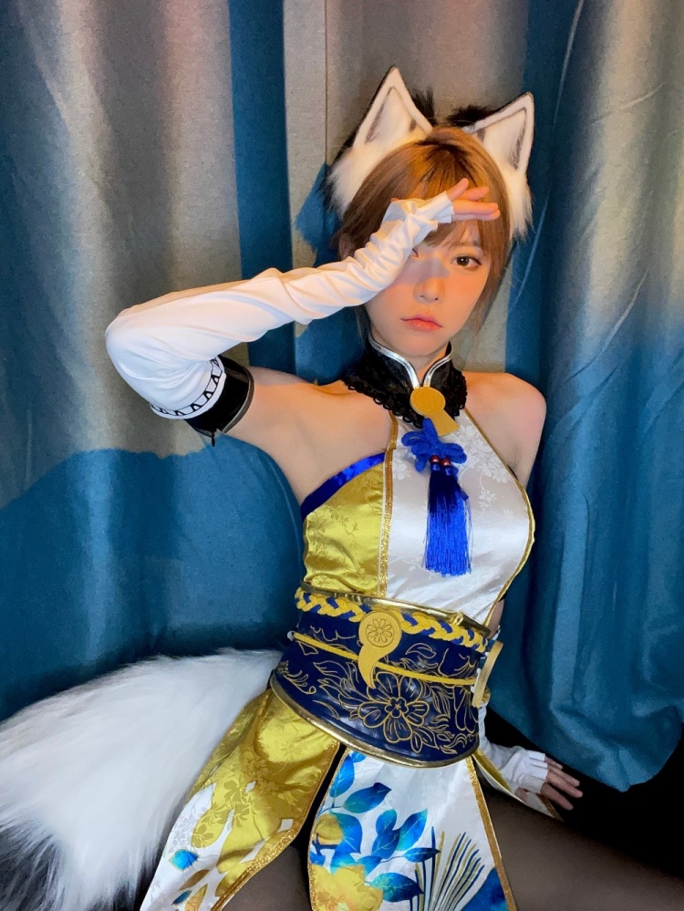 lpl嘉宾解说周淑怡晒照能他喵救救胡桃吗