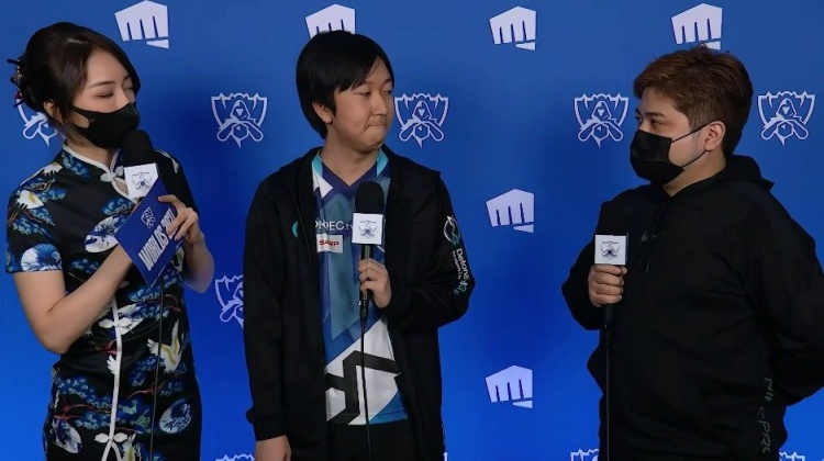 dfmyutapon赛后采访很期待小组赛跟fpx交手doinb斯国一