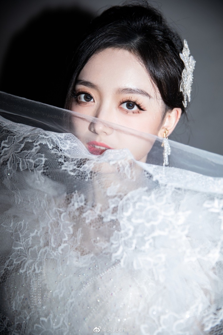 kpl灵儿月亮不会奔向你但我会不远万里的那种