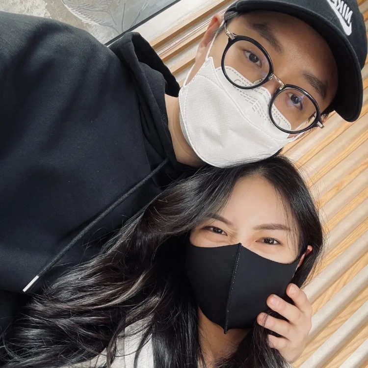 前rng名宿mata晒出与女友合照来自mata的狗粮