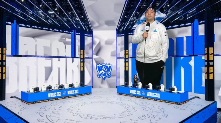 c9fudge下路优势所以t1会3比1战胜dklpl的训练赛打得很混乱