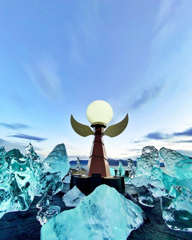 lpl官方ins晒照给兄弟们看看现实中的真视守卫