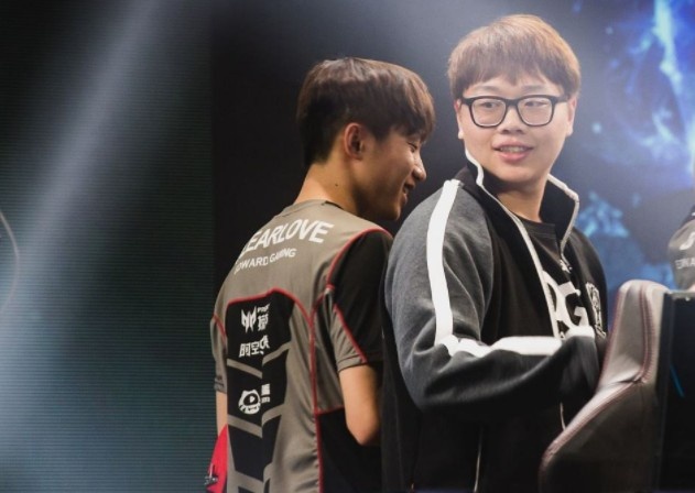 doinb直播谈s5战绩那一年的rookiekakao厂长pawn无敌