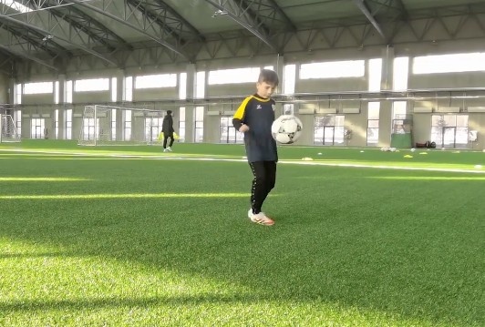 继续追寻足球梦想！两位德国足球少年到亚泰基地试训